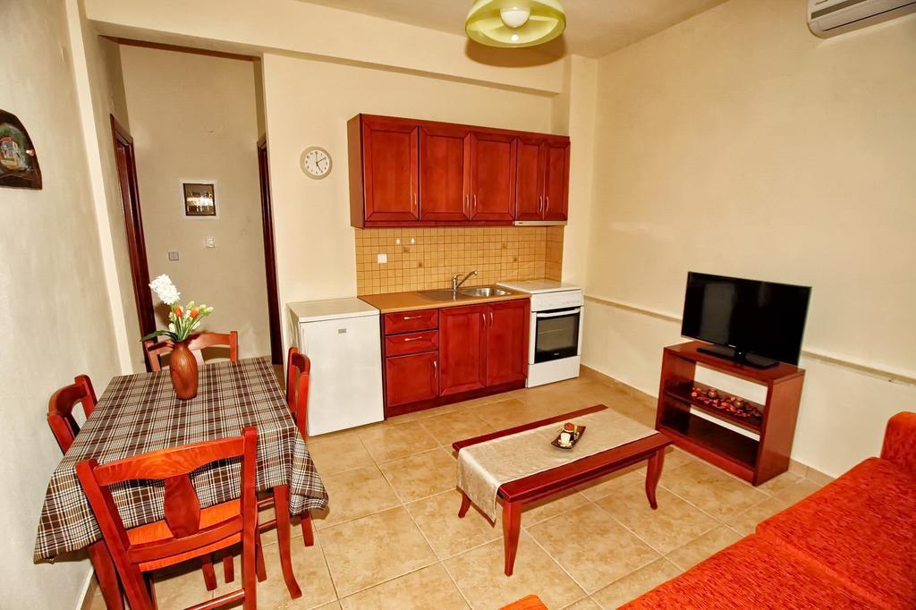 Traditional Apartments Tsikrikonis Mirtofiton Exterior foto