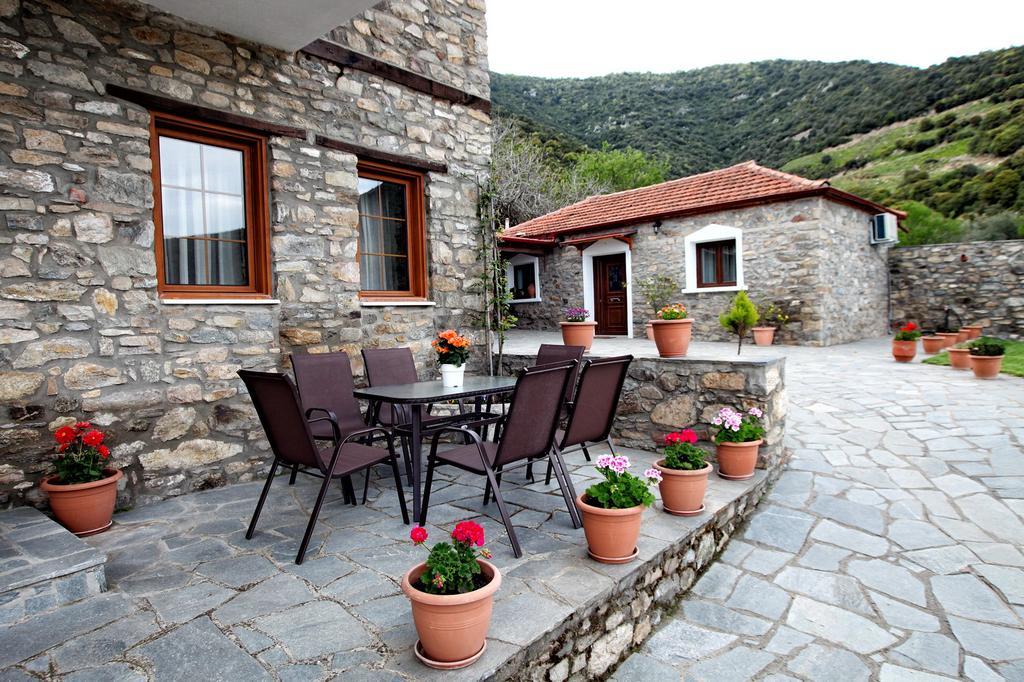 Traditional Apartments Tsikrikonis Mirtofiton Exterior foto